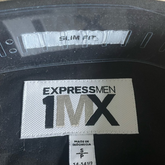 NWT Men’s Express Black Dress Shirt Size Small - Picture 2 of 3
